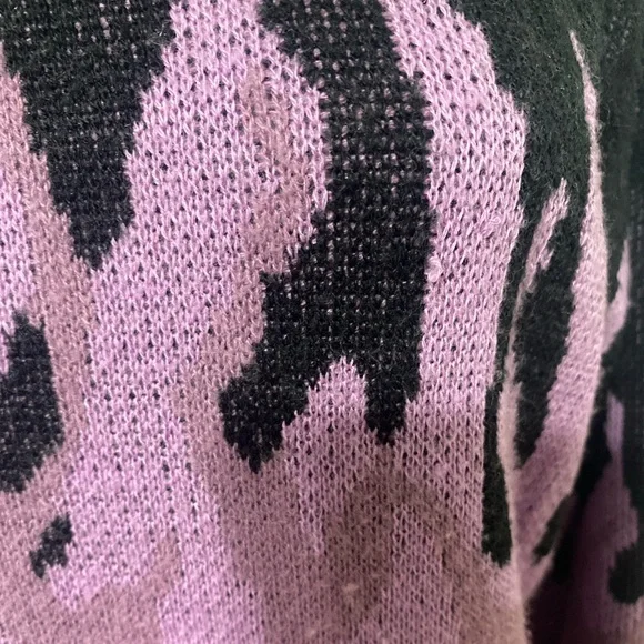 Fire Pattern Drop Shoulder Purple Ombré Flame Oversized Sweater Size Small 4 - Picture 11 of 12